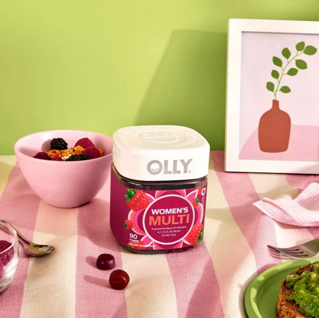OLLY WOMEN'S MULTIVITAMIN GUMMIES - BERRY