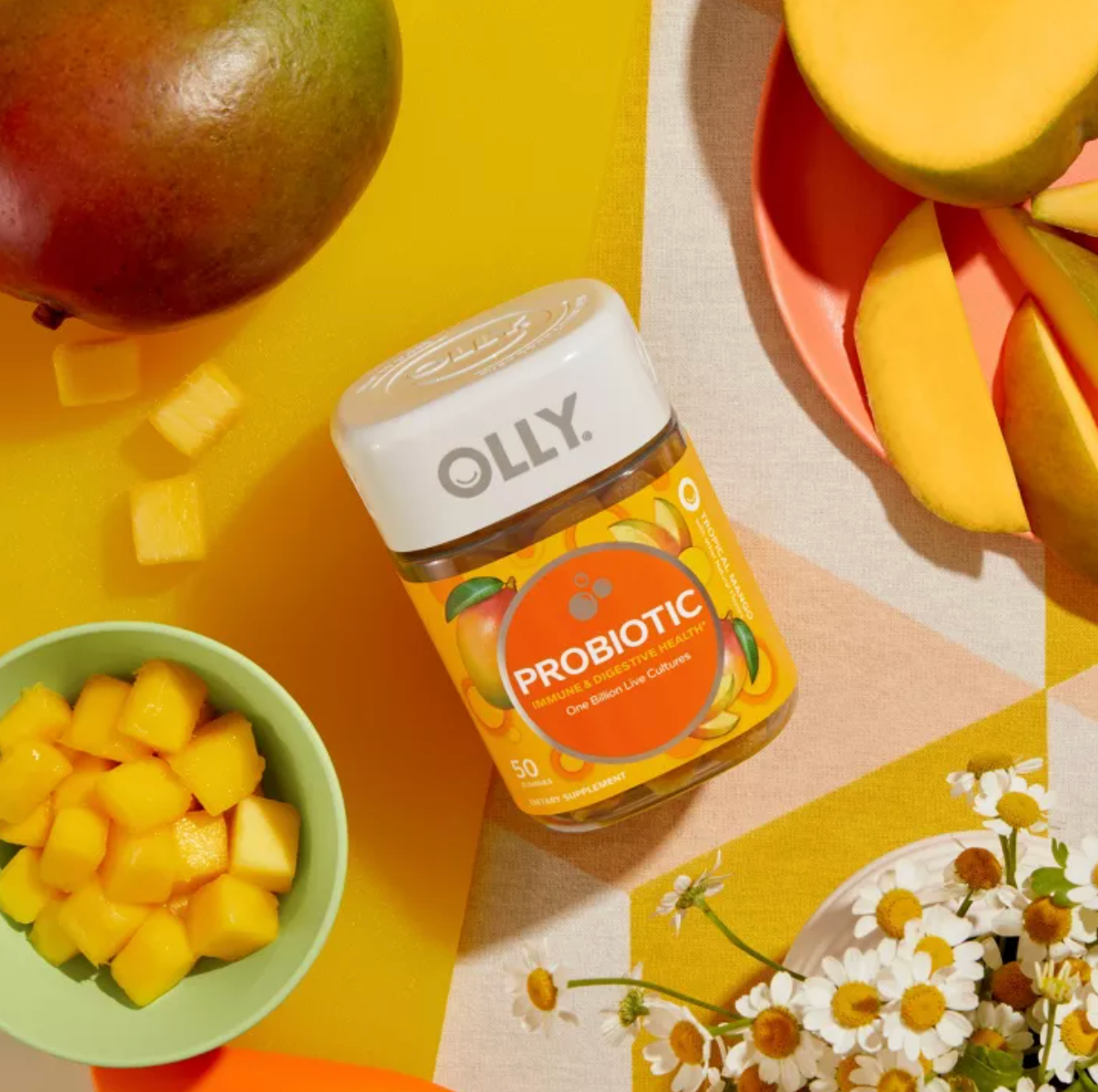 OLLY PROBIOTIC CHEWABLE GUMMIES FOR IMMUNE AND DIGESTIVE SUPPORT - TROPICAL MANGO
