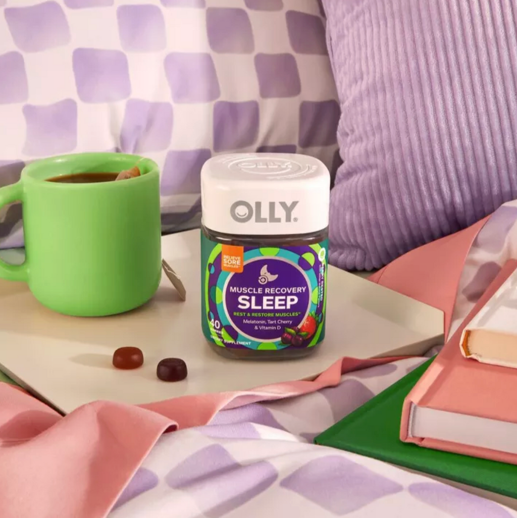 OLLY MUSCLE RECOVERY SLEEP GUMMIES WITH MELATONIN, TART CHERRY & VITAMIN D - BERRY